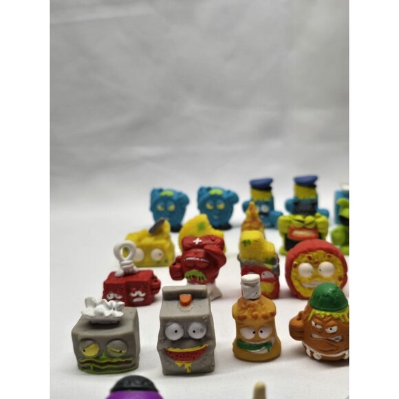 41 Pcs Lot the Grossery Gang Figure Lot Moose Toys - Picture 4 of 16